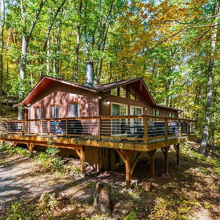 Chalet W Hot Tub, Large Deck, Grill, & Fast Wifi Berkeley Springs Esterno foto