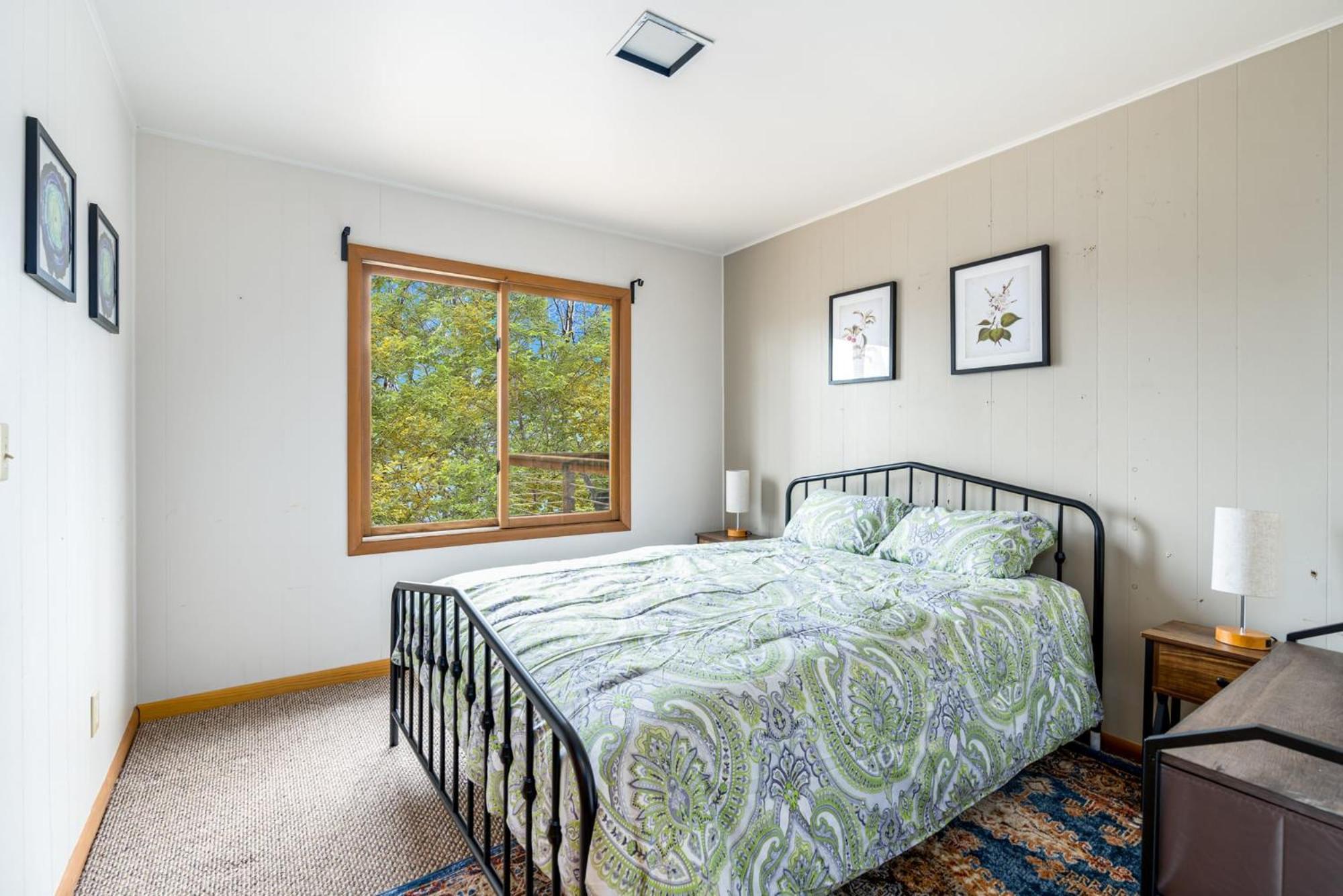 Chalet W Hot Tub, Large Deck, Grill, & Fast Wifi Berkeley Springs Esterno foto